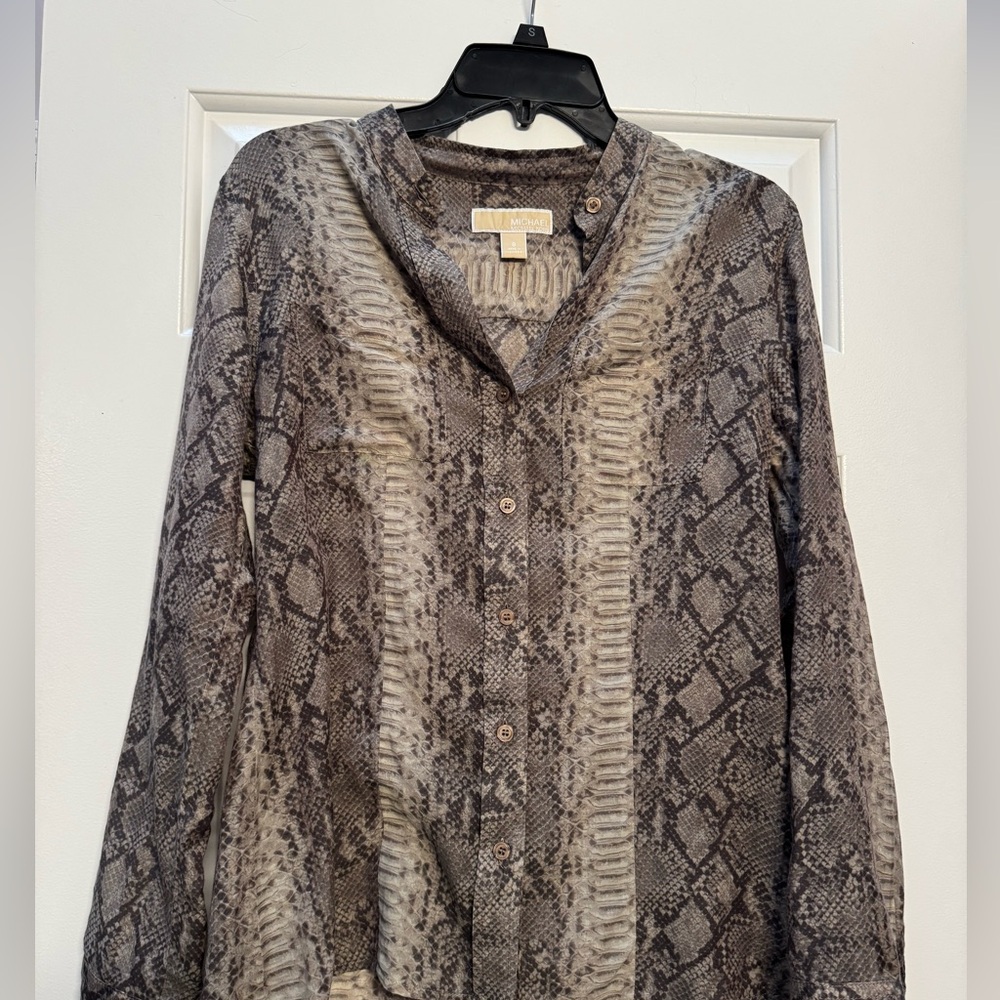 Michaels Gray and Cream Snake Print Button-Down Shirt